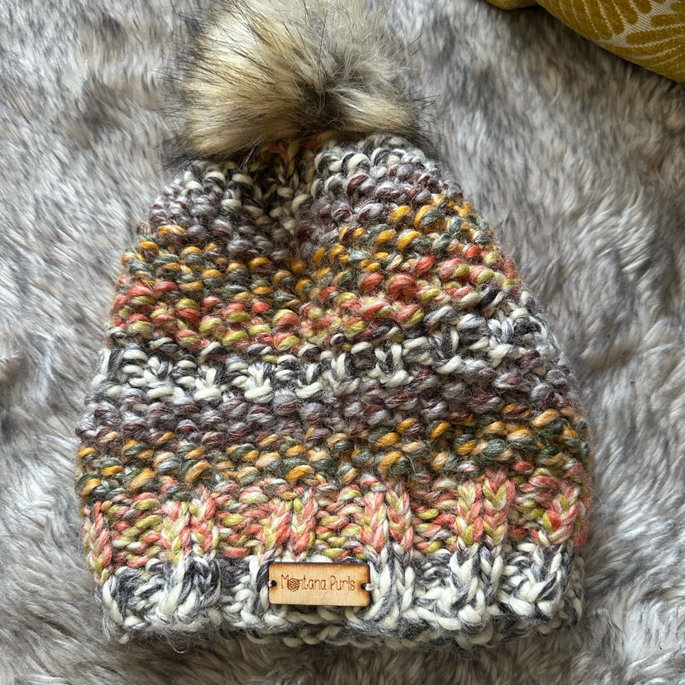 Chunky Knit Gray and Orange Pom Pom Hat